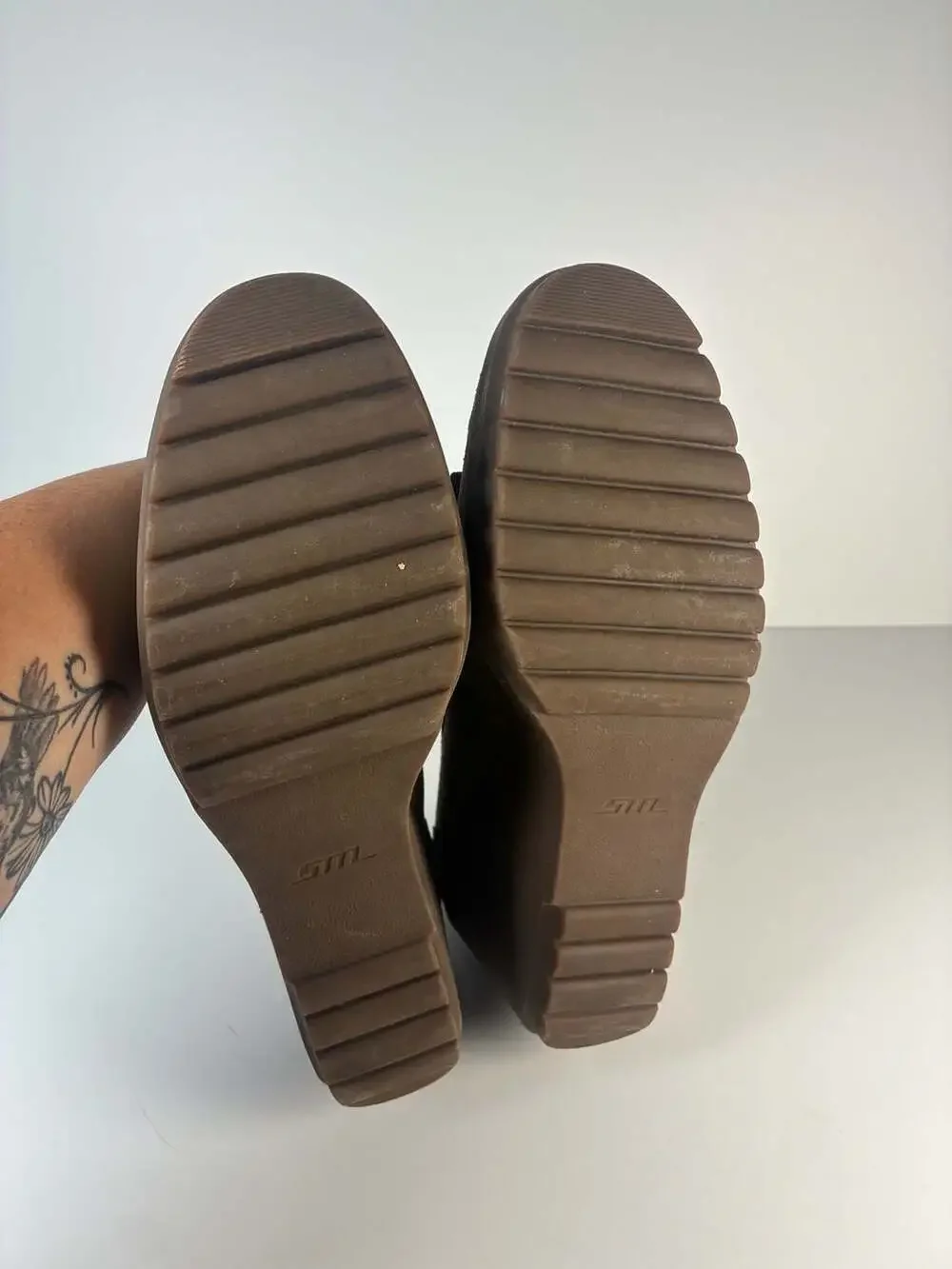 Steve Madden Olive Green Suede Fringed Wedge Loafer Pumps